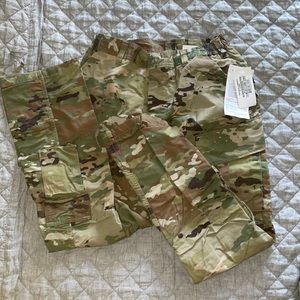 NWT 31L OCP Pants